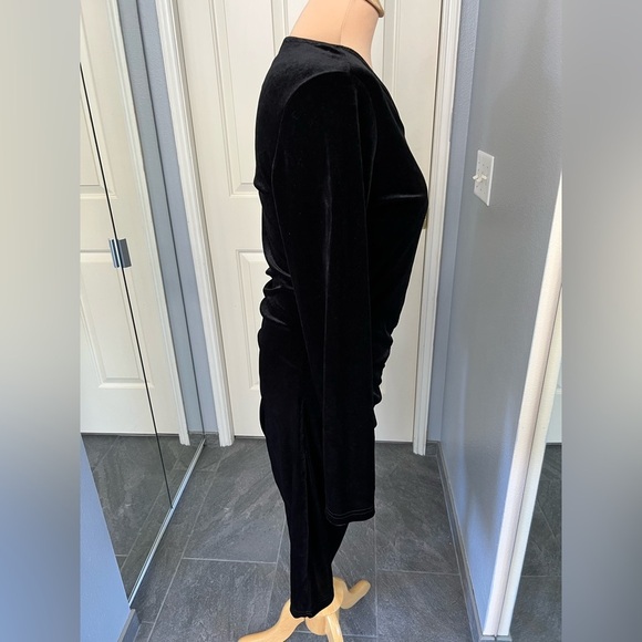 Guberry Black Velvet Faux Wrap Ruched Stretch Dress - Picture 4 of 9